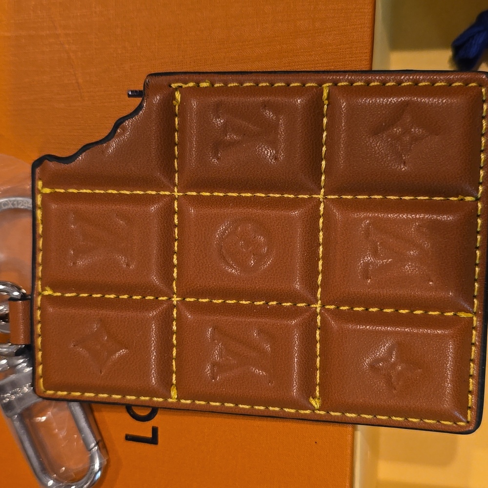 Luxury Brown and Gold Chocolate Bar Keychain - Picture 2 of 8